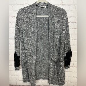 Chloe K Women's long sleeve open front knit cardigan with lace accents, sz S GUC